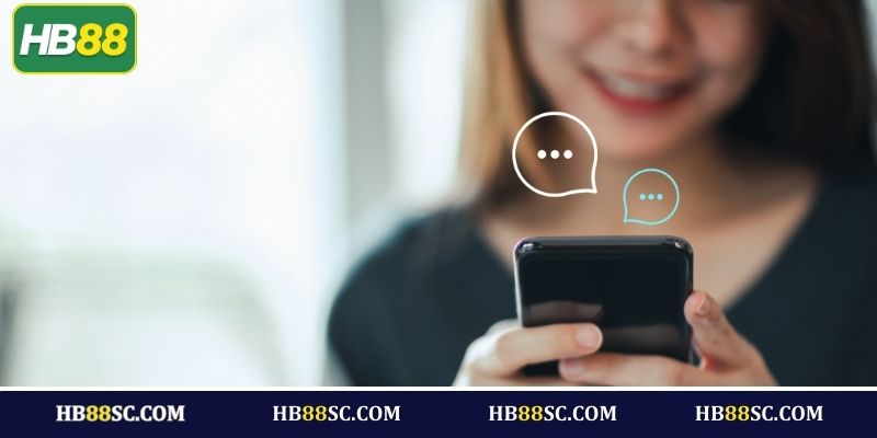 Live Chat – Kết nối trực tiếp tại trang chủ